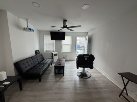 Hilton St House - photo 6 of 9